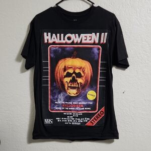 Hot Topic Black Halloween II Graphic Tee